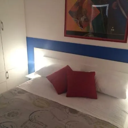 Kamarina Aparthotel *